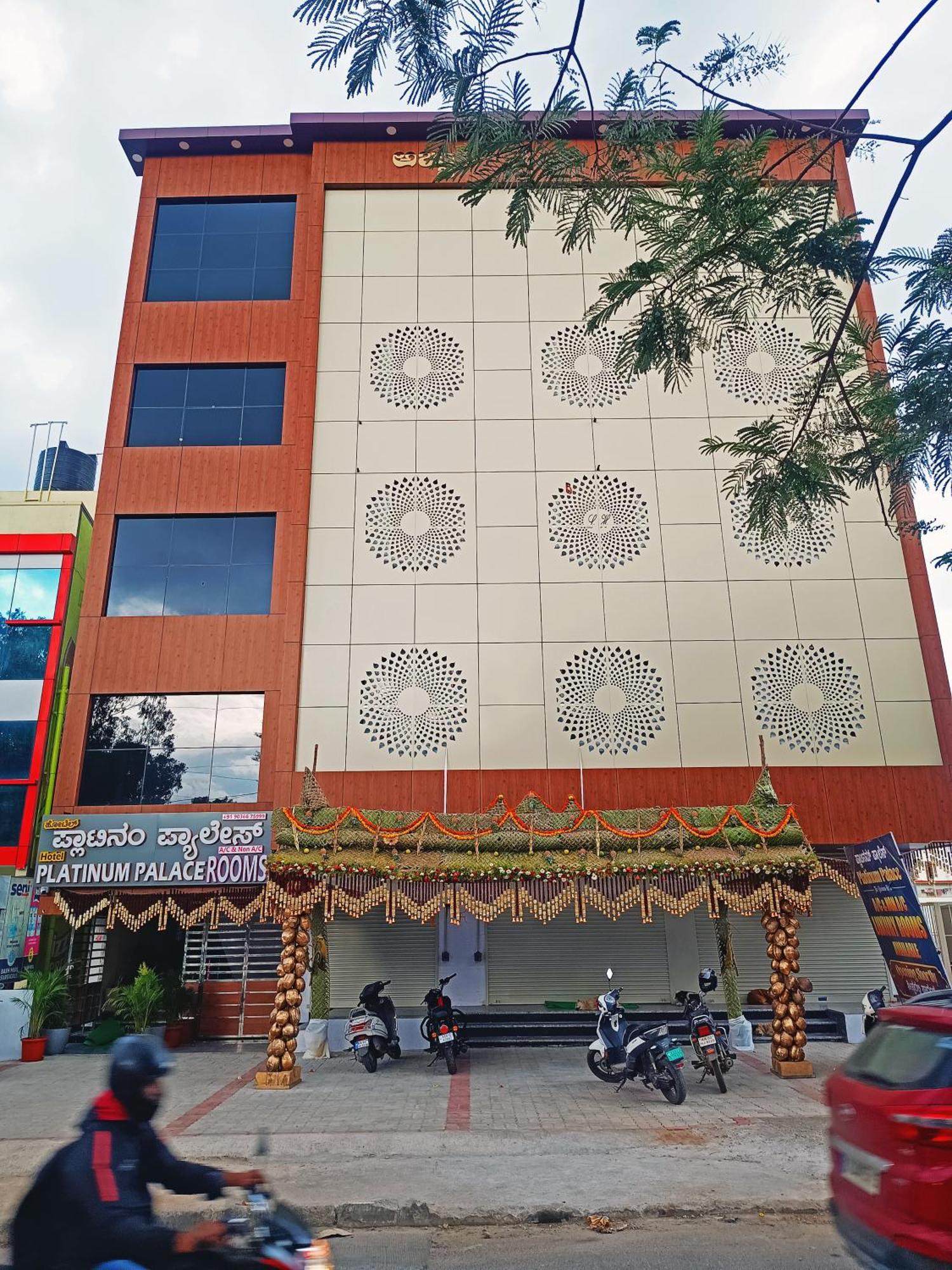 Hotel Achhu Palace Bangalore Exterior foto
